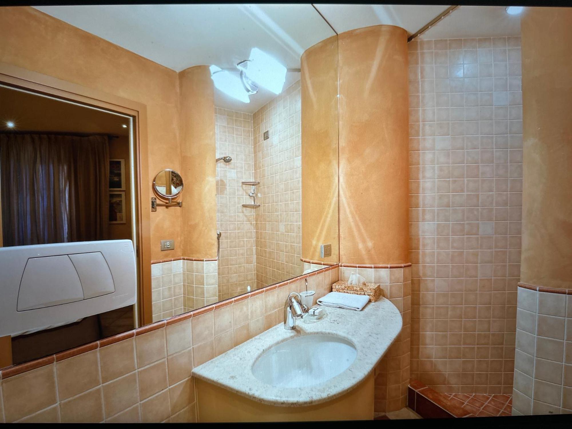 Cernobbio Lake Suites ภายนอก รูปภาพ