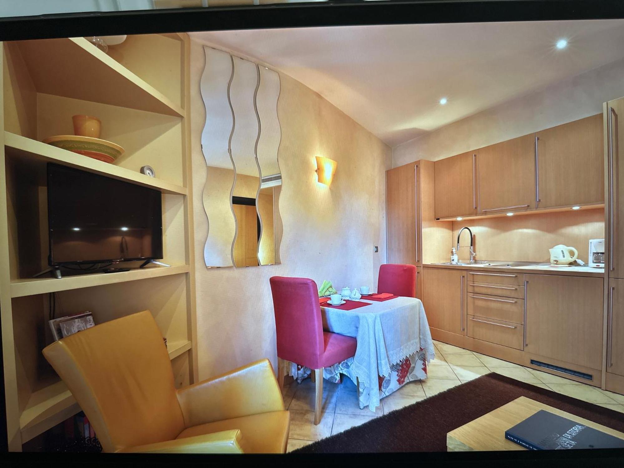 Cernobbio Lake Suites ภายนอก รูปภาพ